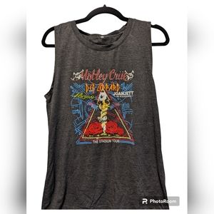 STADIUM TOUR 2022 MUSCLE TANK / women's size medium